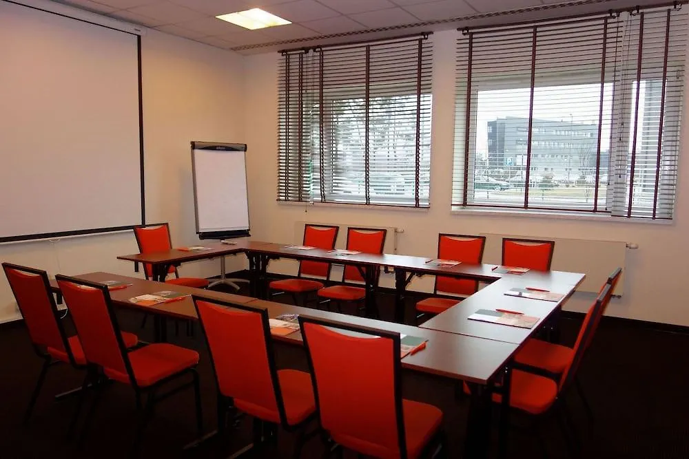 *** Otel Desilva Inn Katowice Airport Pyrzowice Polonya